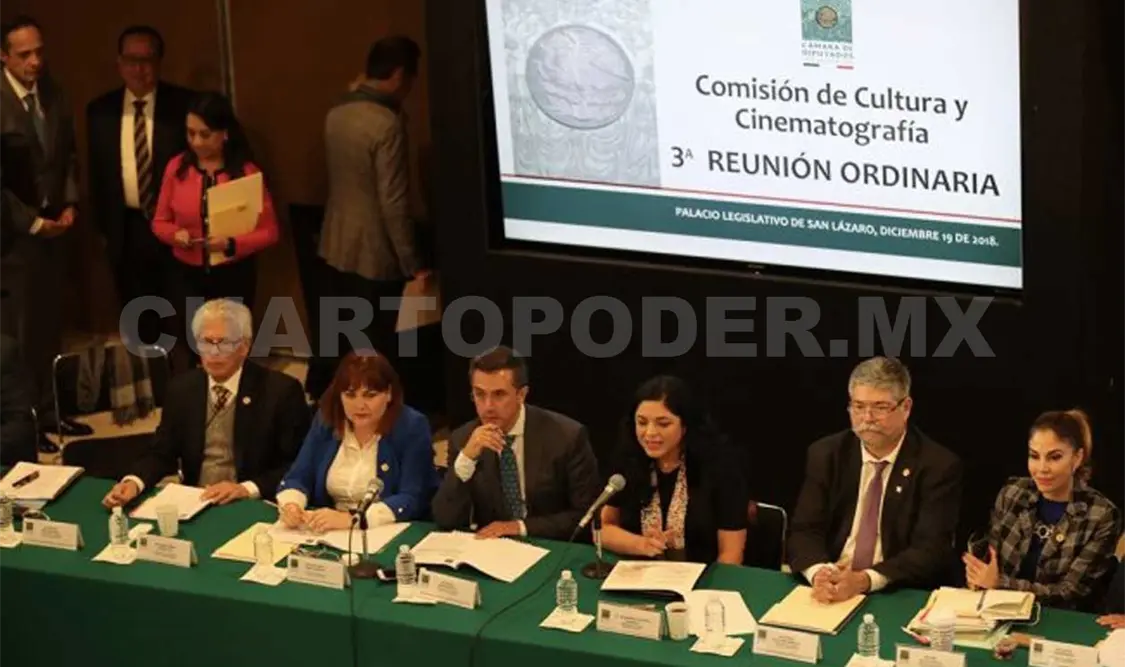 Directores de cine molestos contra diputado de Morena
