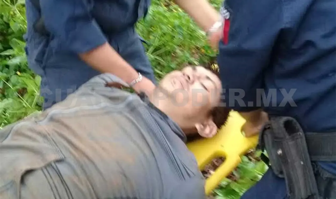 Viajaba en “La Bestia” y cayó; quedó fracturado