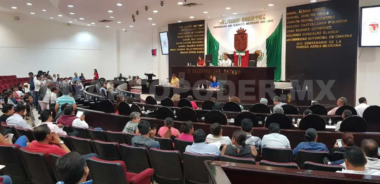 Un “polvorín” realizar política sin dinero