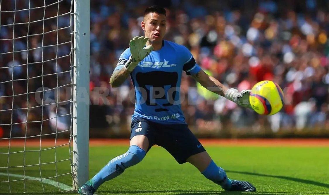 Afición de América presume a “Nico” y Pumas responde