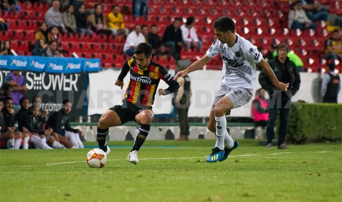 Leones Negros golea 4-2 a Cafetaleros