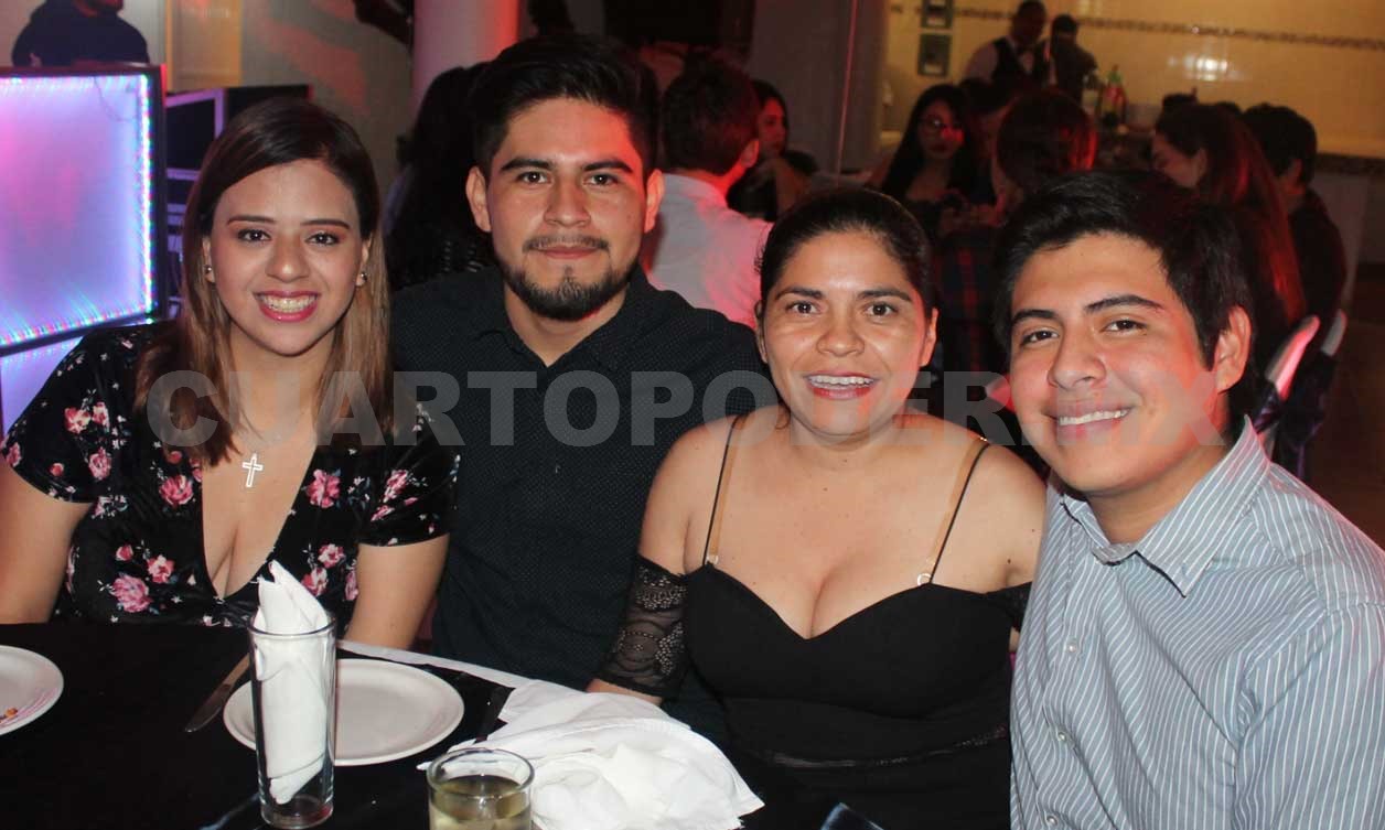 Celebró con sus amigos
