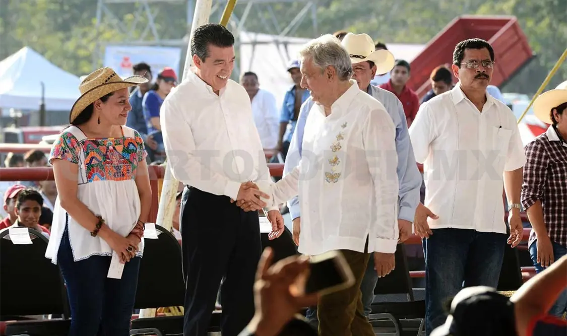 AMLO y Rutilio se comprometen contra corrupción