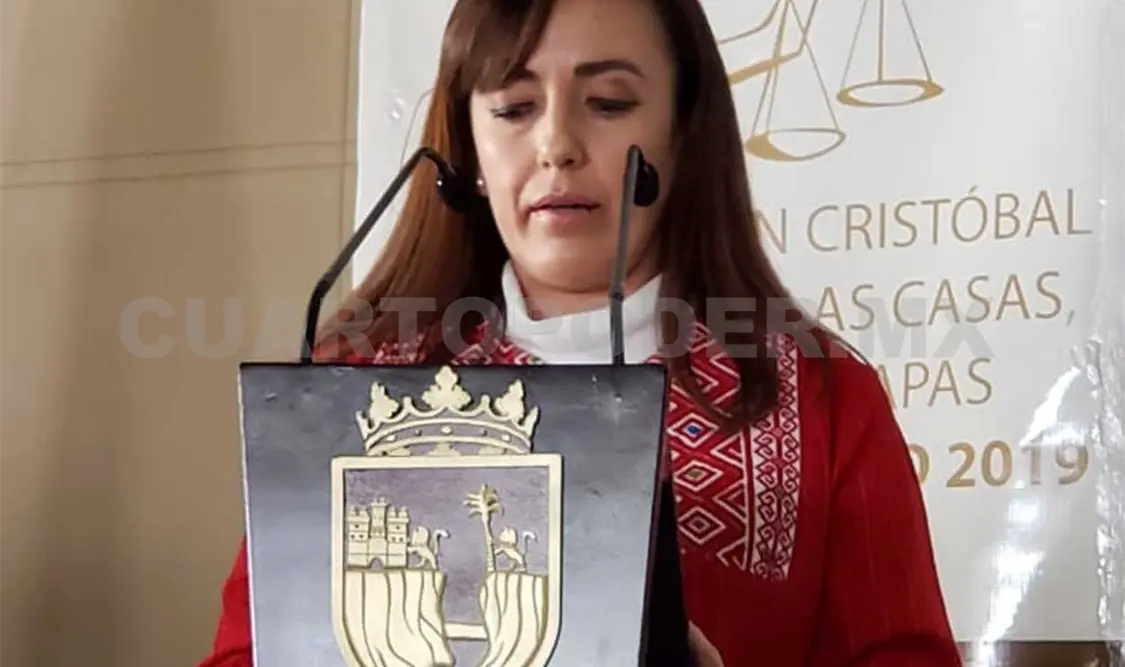 En representación del gobernador Rutilio Escandón Cadenas, la titular de la SSyPC clausuró el Tercer Conversatorio de Justicia en Chiapas. CP