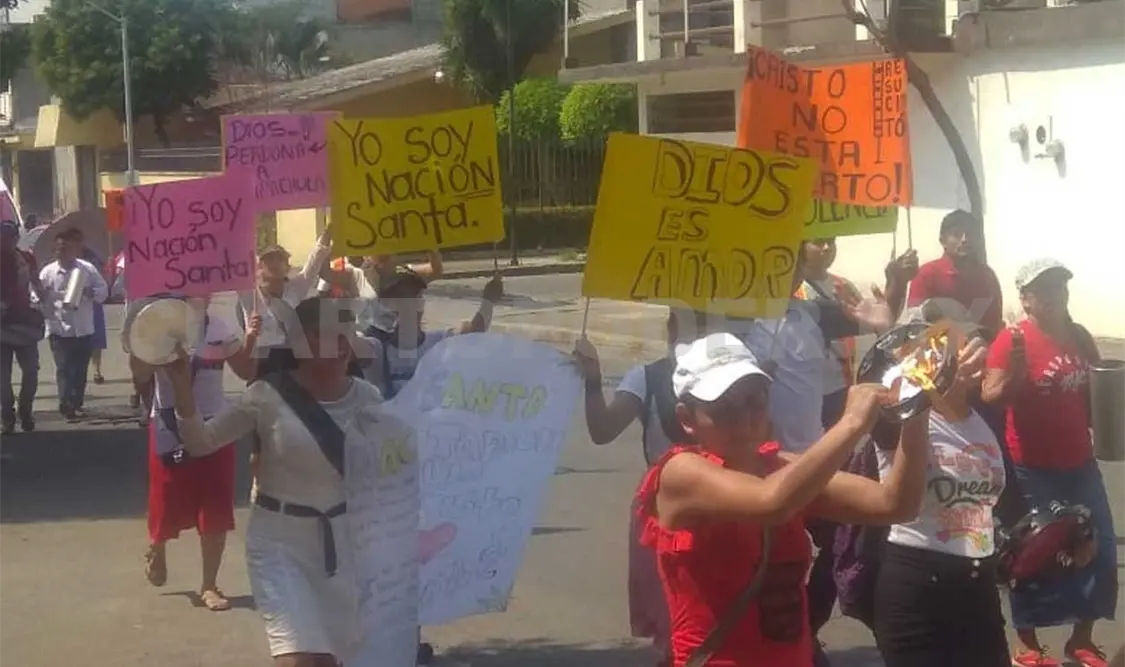 Marchan evangélicos por seguridad