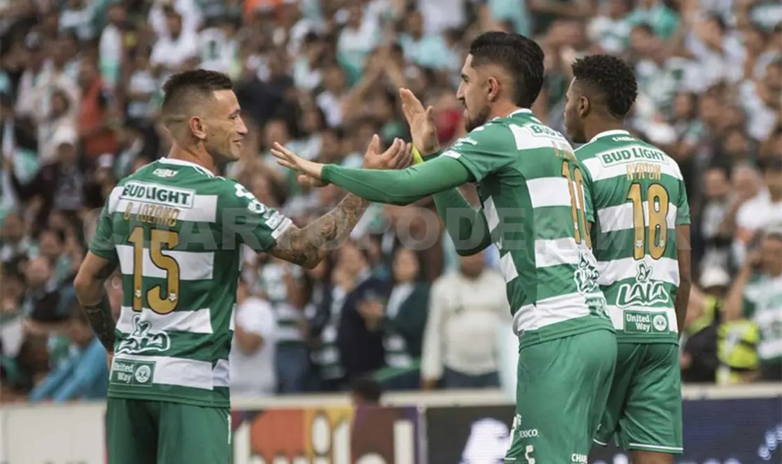 Santos golea 4-0 a un Toluca que vive un “infierno”