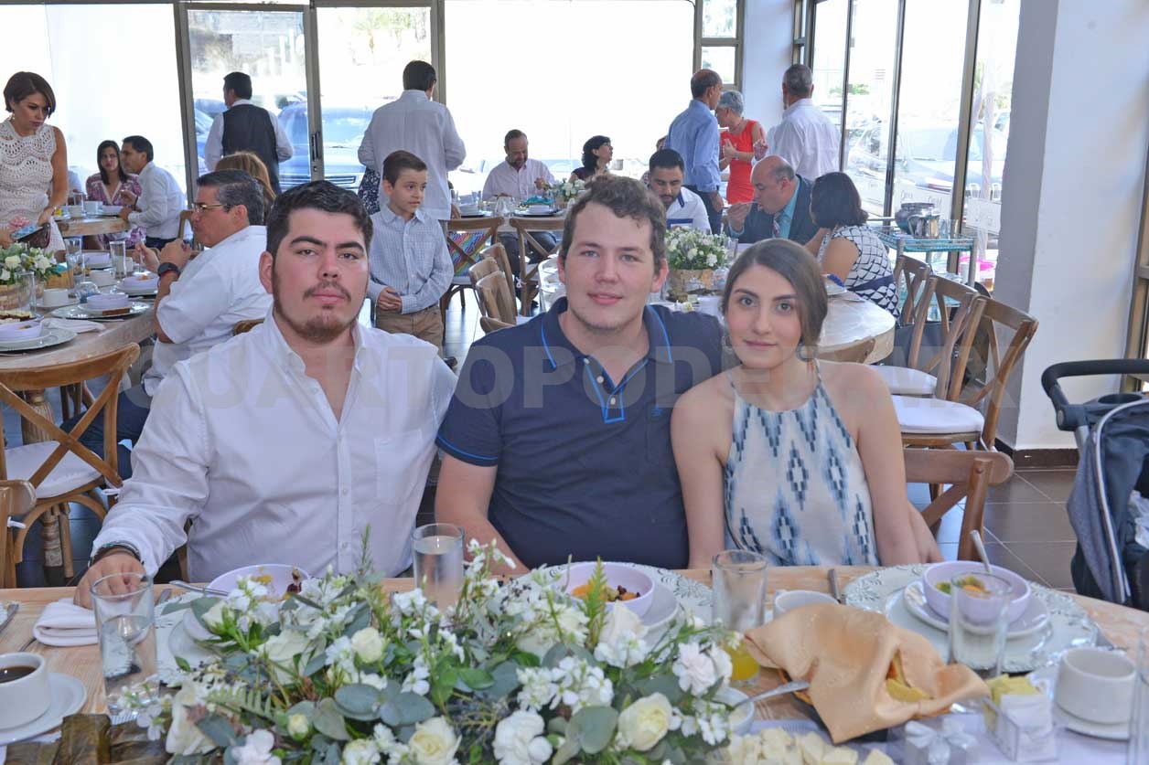 Hermanitos reafirmaron su fe