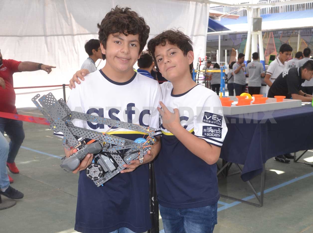 Realizan torneo de robótica