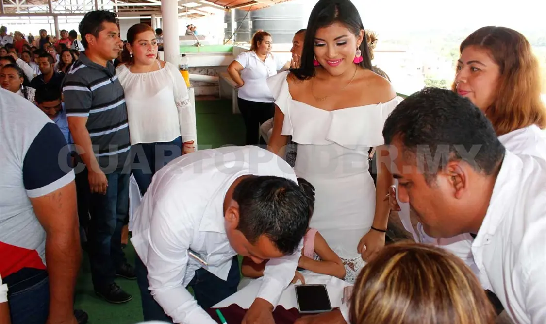 Realizan 87 bodas colectivas