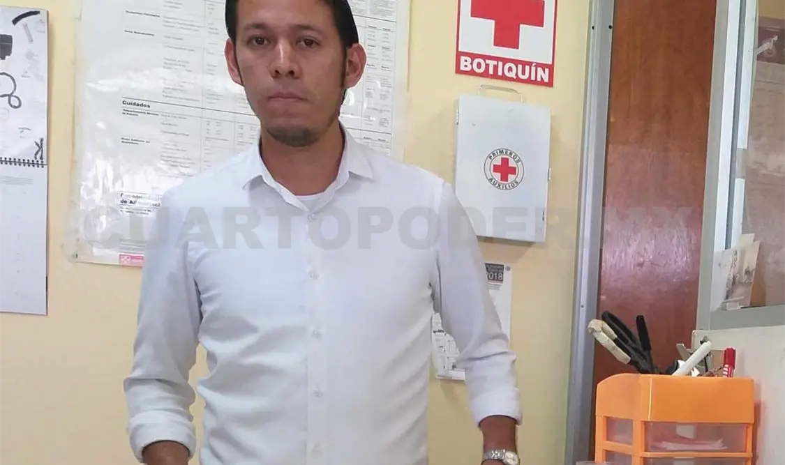 José Antonio de Fuentes Vicente, investigador en la Unicach, fue reconocido con el mérito Estatal de Investigación en la Categoría Juvenil. Cortesía