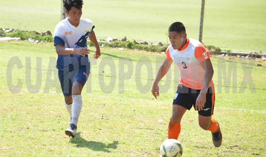 La escuadra de la Universidad Pablo Guardado Chávez logró imponerse 4-0 ante la Universidad del Tacaná de Tapachula. Antonio Zúñiga/CP