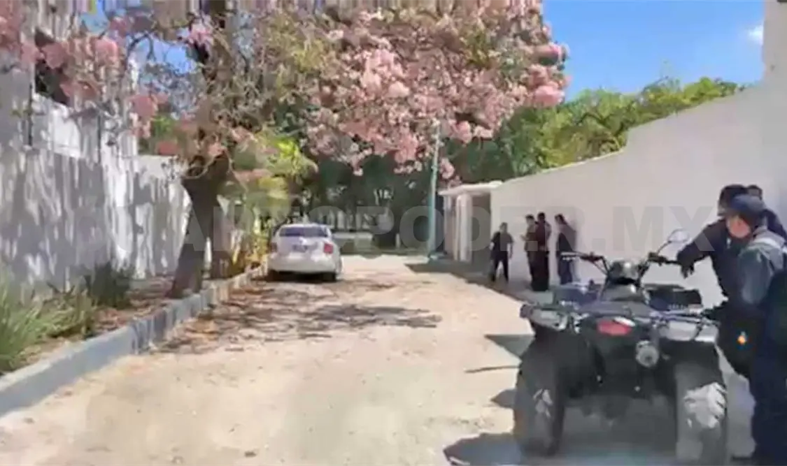 La policía patrulló en los alrededores, buscando al Jetta rojo pero no lograron dar con su paradero. Rafael Cabrera / CP