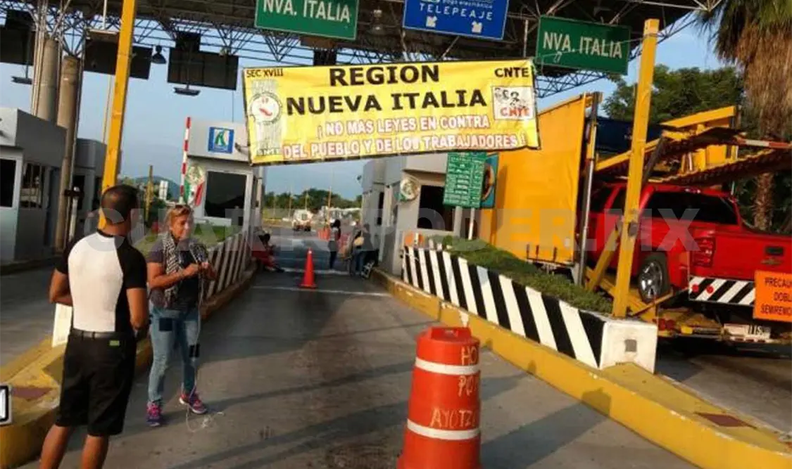 Toma de casetas representa pérdida anual de mil 400 mdp