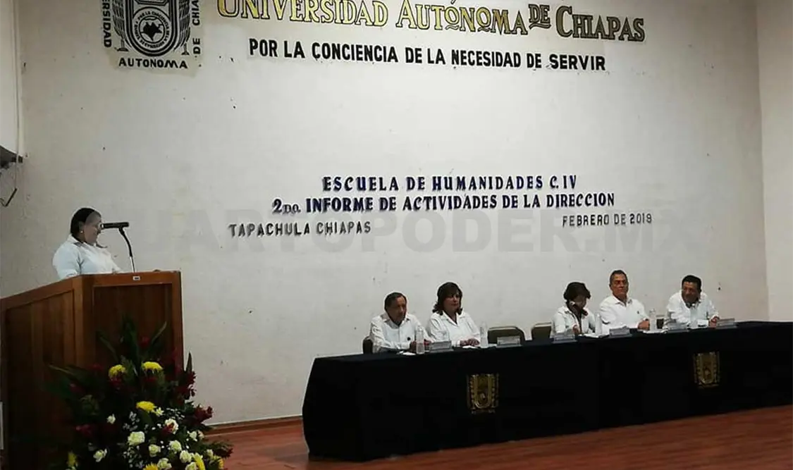 Carrasco Santos destacó la labor de la plantilla docente. CP