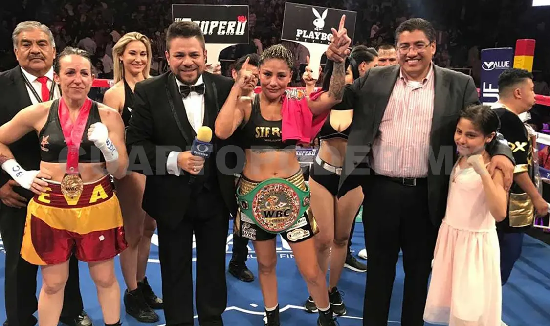 Mariana Juárez retiene su título