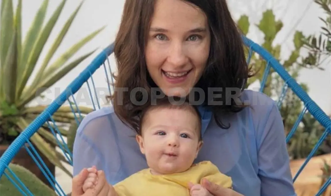 Ximena Sariñana, de gira con su bebé