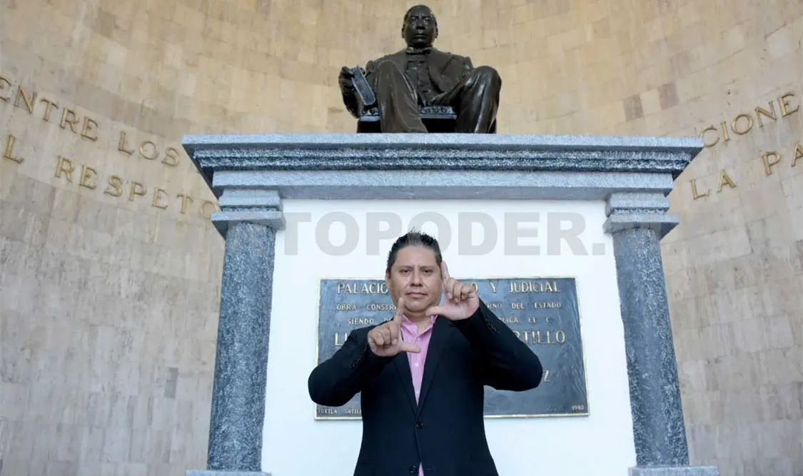 Daniel Vázquez, 10 años en el lenguaje de señas