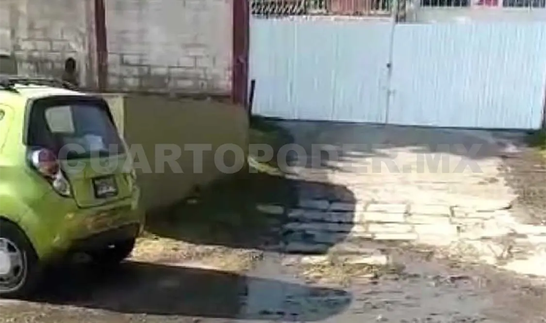 Suspenden clases por presencia de aguas negras