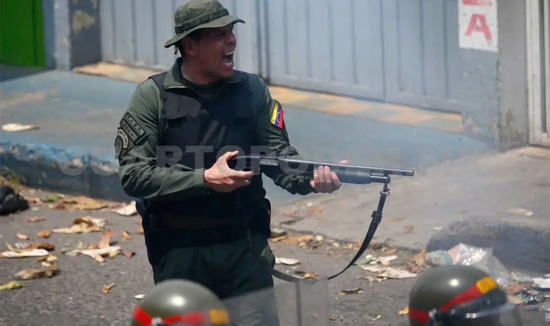 Continúa ataque a periodistas; uno es asesinado