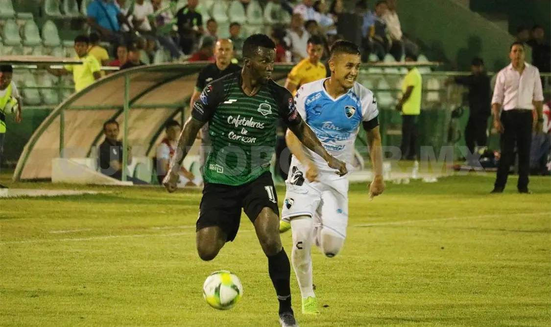 Cafetaleros logra importante victoria ante La Jaiba