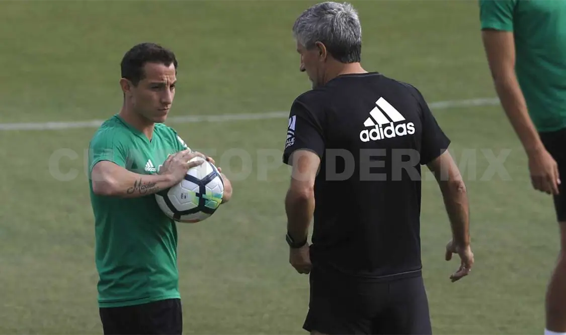 Andrés Guardado pide paciencia para técnico Setién