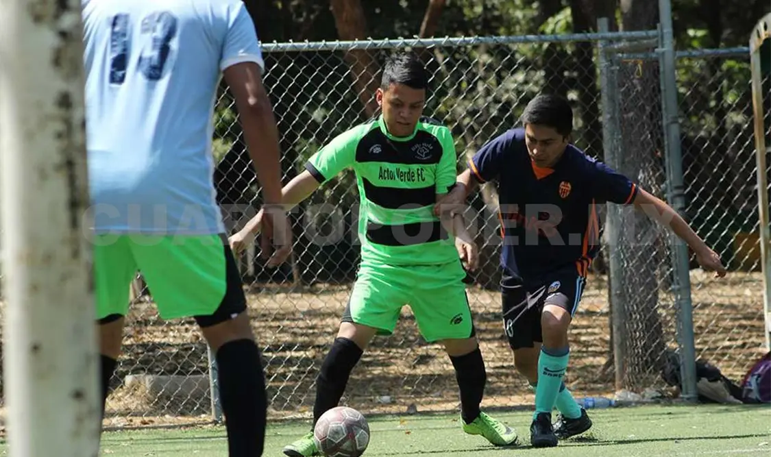 Niupi y Máquina del Mal lideran Copa Universitaria