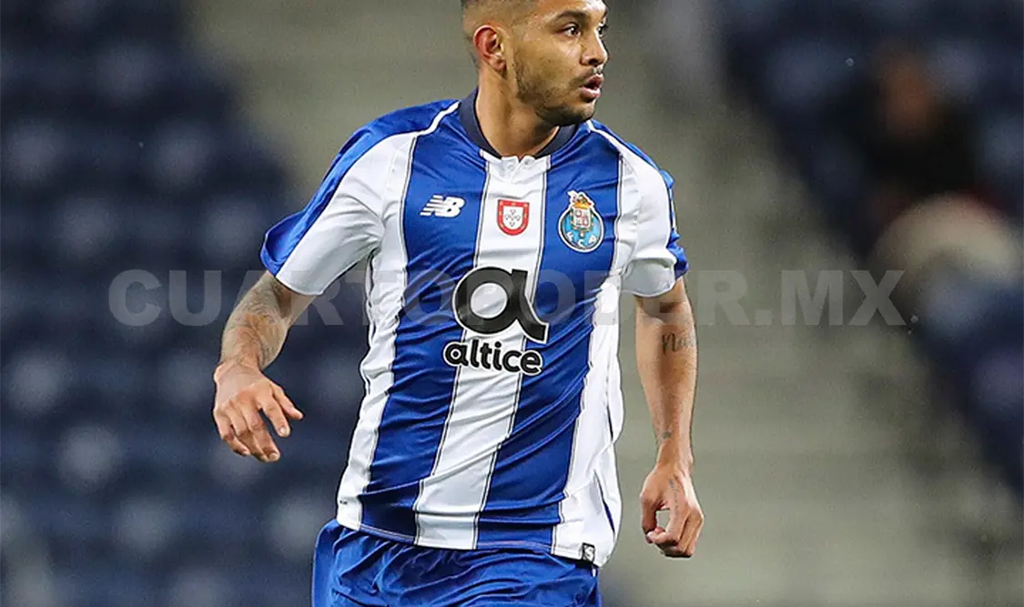 “Tecatito” Corona renueva con el FC Porto