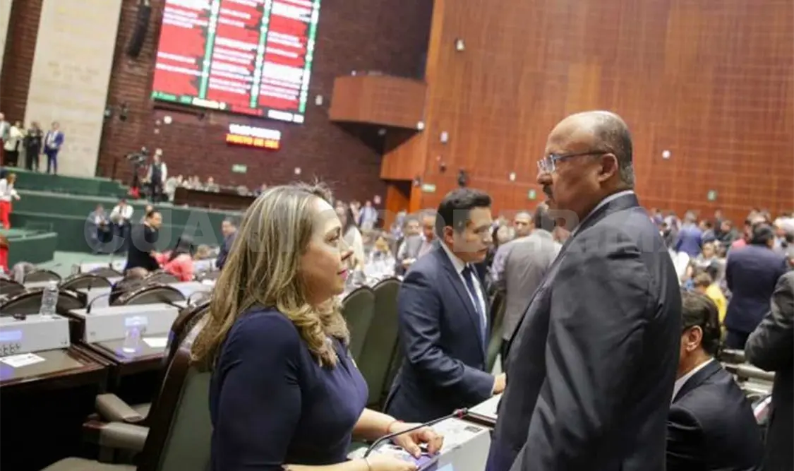 Los diputados priistas se quejan por la incomodidad que generan los gritos a sus mandatarios. El Universal