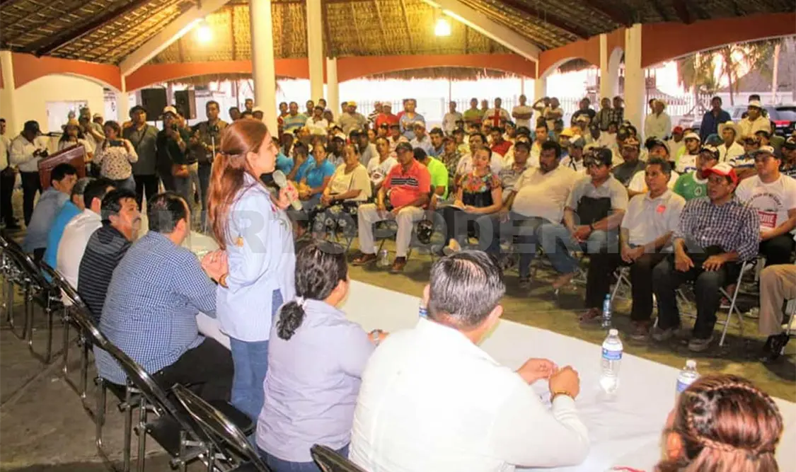 Encabeza el Comisionado Nacional, Raúl Elenes Angulo reunión en la Costa. Noel Vázquez / CP