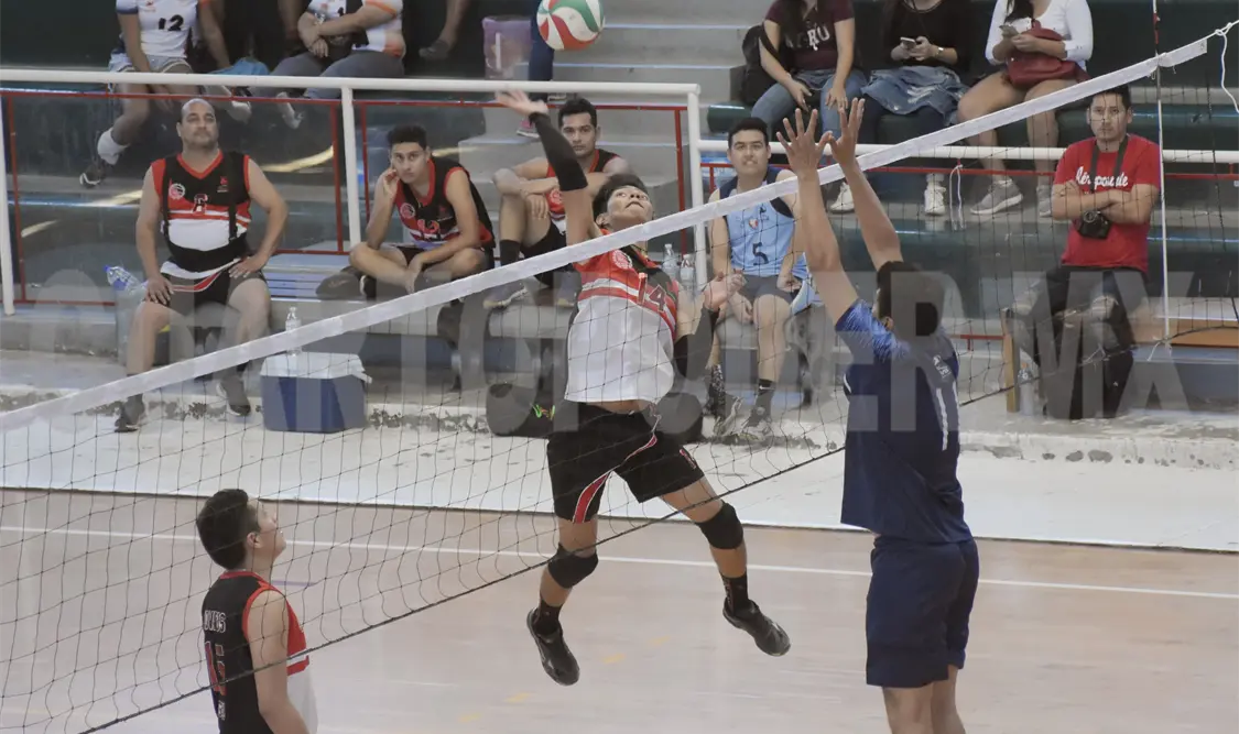 Desde hace 43 años fue fundada una de las primeras ligas de Voleibol de Chiapas. Guillermo Ramos/ CP