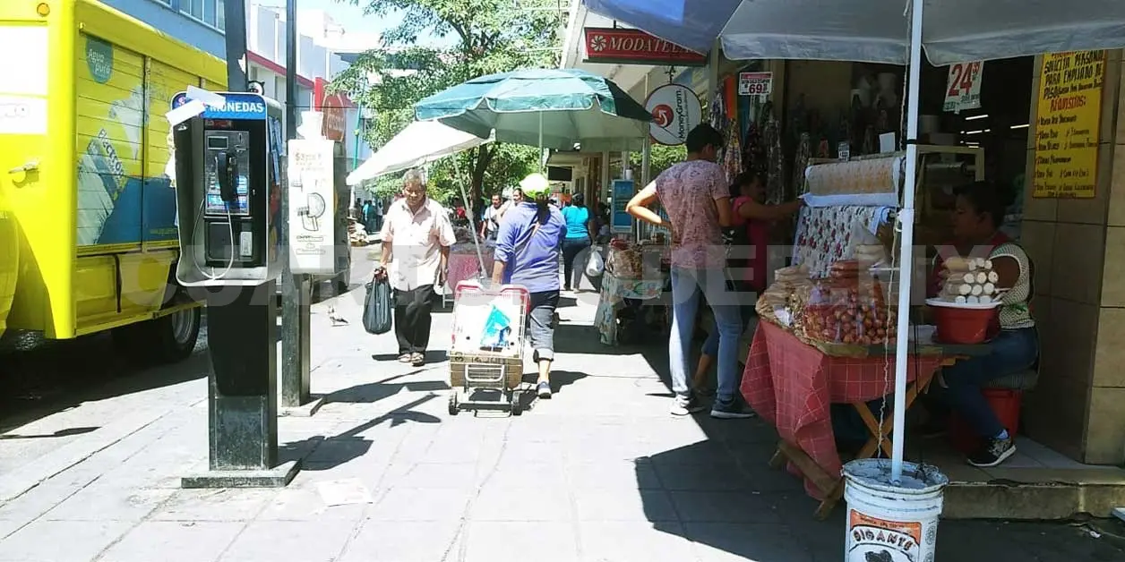 Disminuye ambulantaje en primer cuadro de la ciudad