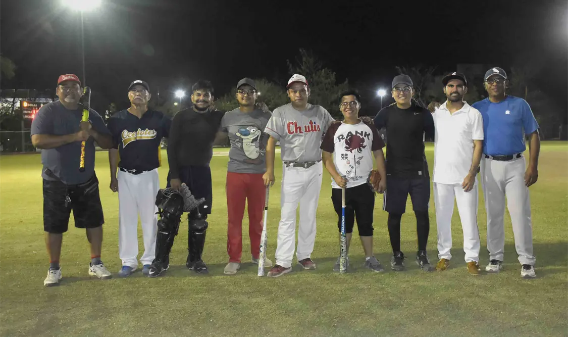La finalidad de este duelo fue acercar a los actores principales de la noticias deportivas con los medios que las dan a conocer. Guillermo Ramos/CP