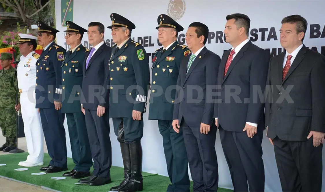 El comandante Roberto García Brenis y el fiscal Luis Llaven Abarca, estrecharon lazos de cooperación. CP