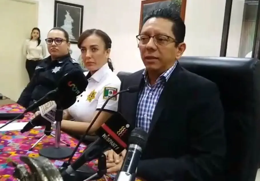 Encabeza Fiscal del Estado, conferencia de prensa sobre desalojo en el municipio de Berriozábal. CP