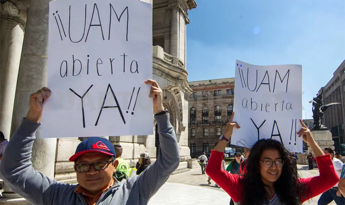 Afectados 15 alumnos extranjeros por huelga