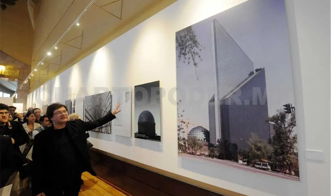 En la imagen, la obra de Juan José Díaz Infante Núñez se presenta en “Las pieles del espacio”. Cortesía