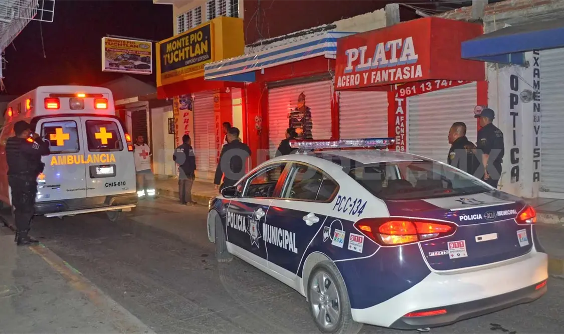 Los hechos se registraron en las últimas horas del viernes, en el edificio marcado con número exterior 342 de la 4a avenida Sur, entre 2a y 3a calle Poniente.