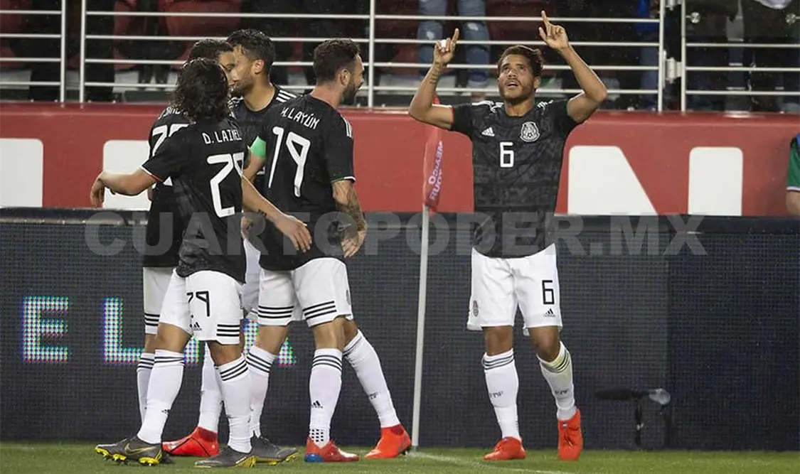 México derrota 4-2 a Paraguay