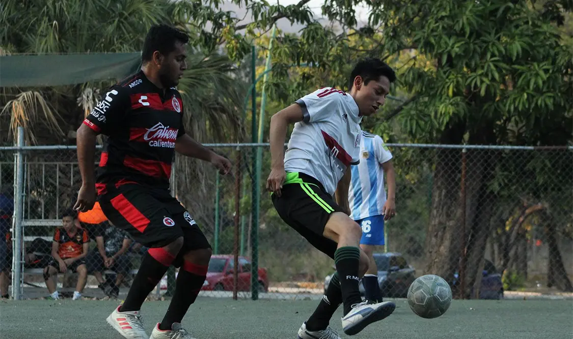 Buen inicio tuvo el cuadro “canino”, que goleó en su primer juego y ahora lidera el certamen. Cortesía