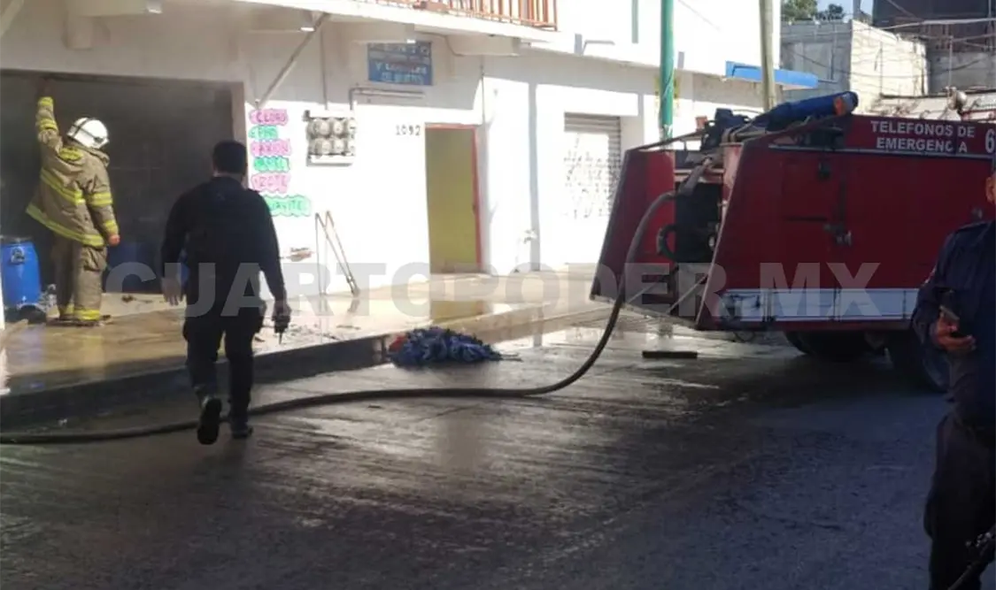 Cortocircuito provoca incendio en bodega