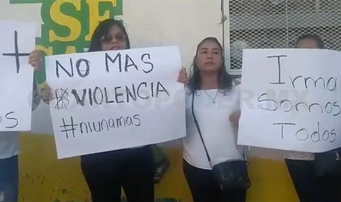 Con cartulina en mano, mujeres pidieron justicia y mayor seguridad. CP