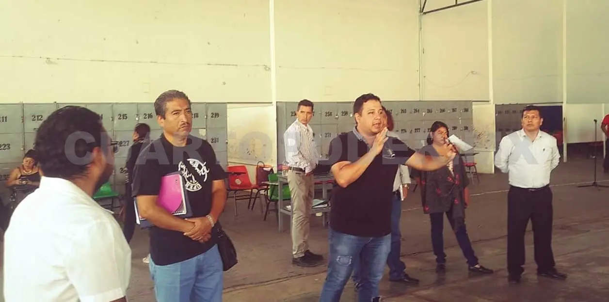 Los padres y madres de familia exigieron transparencia al nuevo presidente del comité y se vigile de cerca la auditoría. Ricardo López / CP
