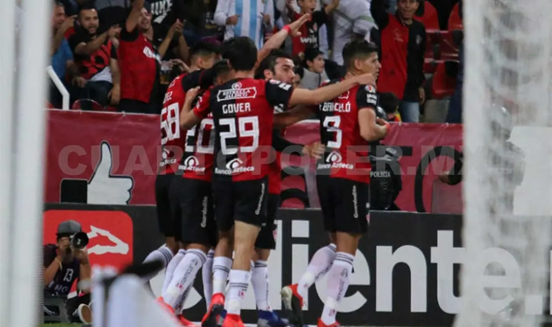 Los Rojinegros llegaron a 13 puntos. Agencias