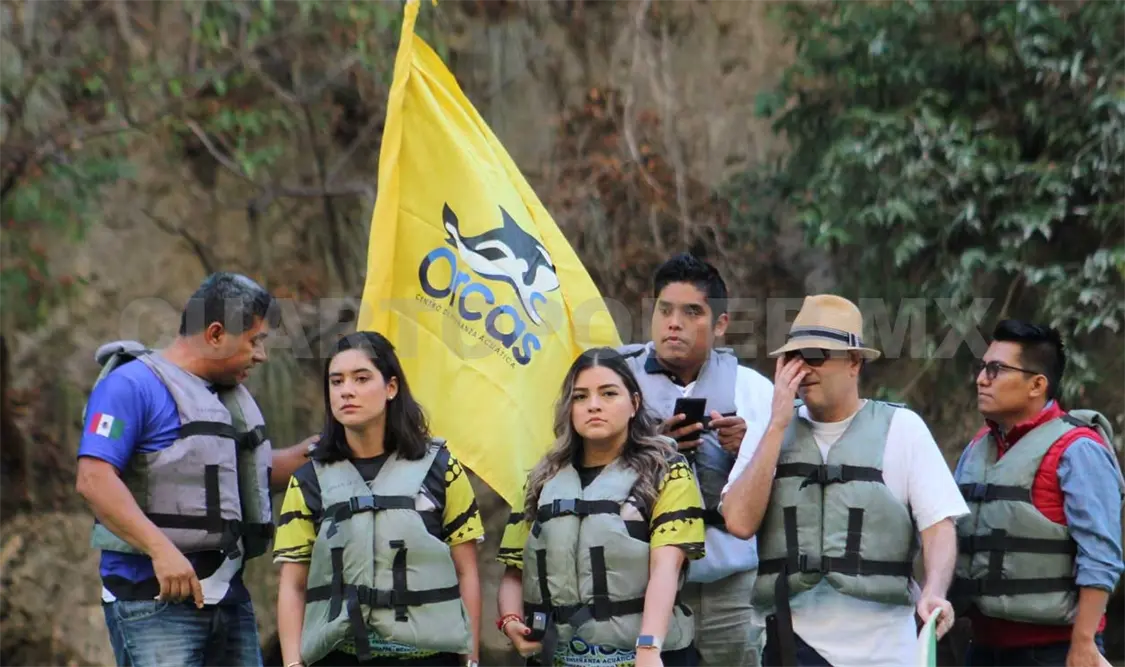Junto a las autoridades deportivas del Congreso del Estado, el organizador del evento dio los banderazos de salida en cada distancia. Cortesía