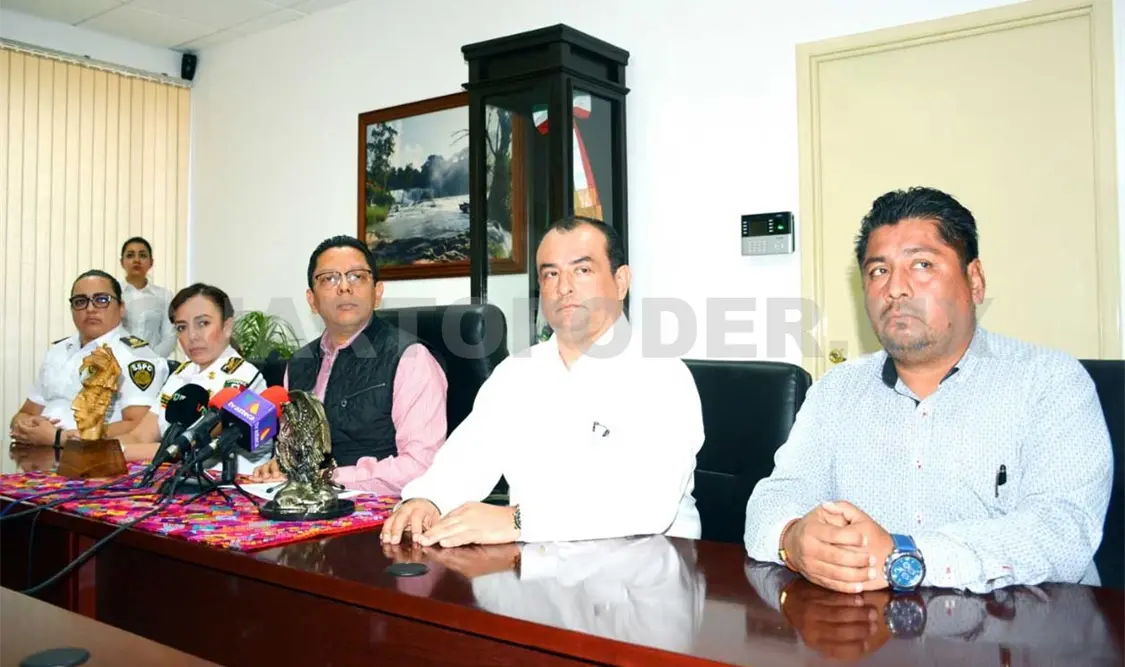 El fiscal general señaló que el desalojo de los dos predios fue de manera voluntaria. CP