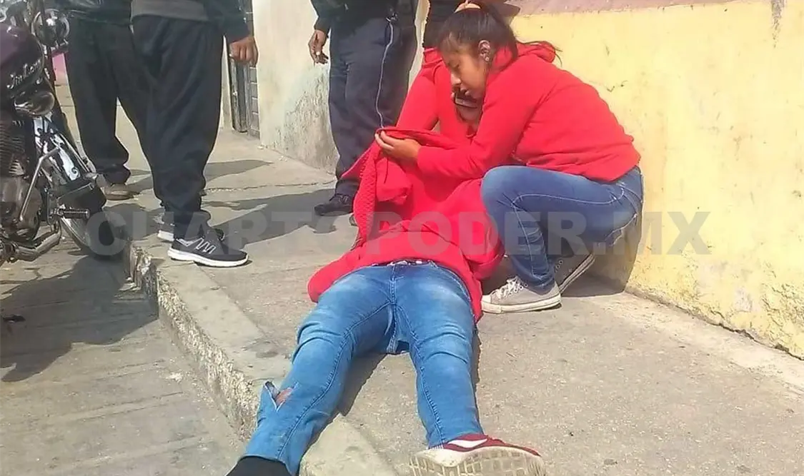 El repartidor resultó gravemente herido luego de ser impactado por un vehículo en el barrio Candelaria. Flor Cordero / CP