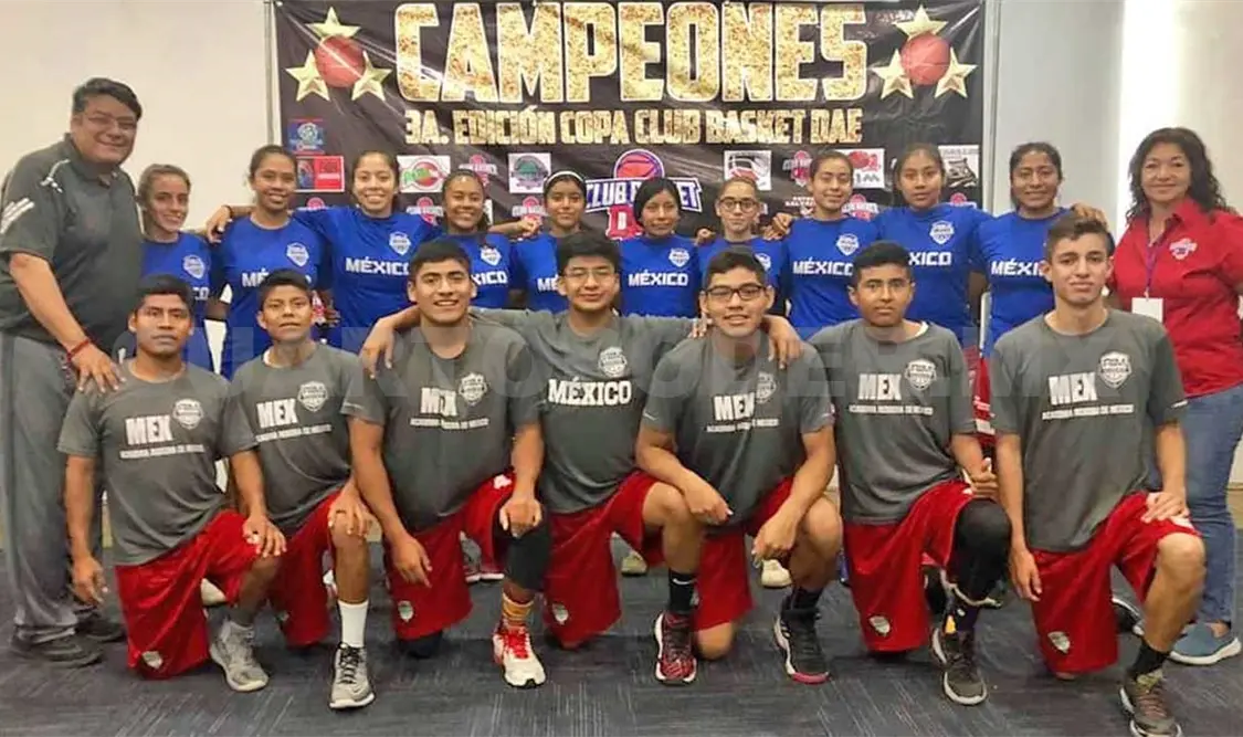 El equipo infantil Triquis, presente en el evento de aniversario del club chiapaneco. Cortesía