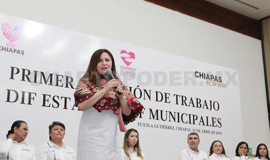 Durante la reunión se brindó información sobre las reglas de operación de cada unos de los programas que maneja el DIF. CP