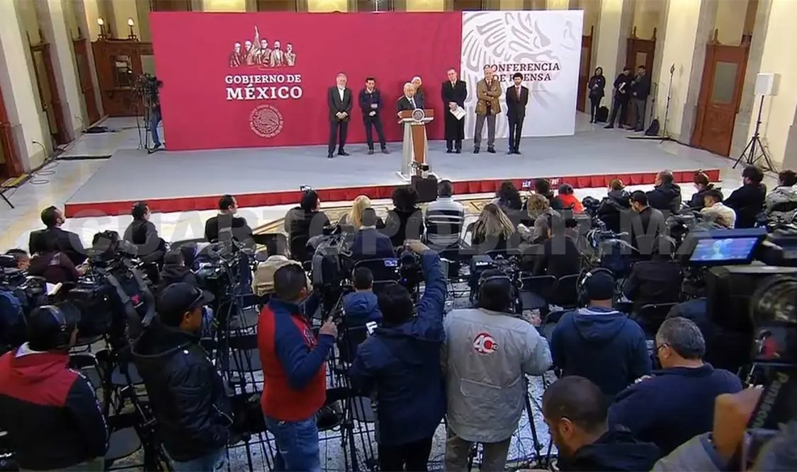 Presidente advierte a la prensa