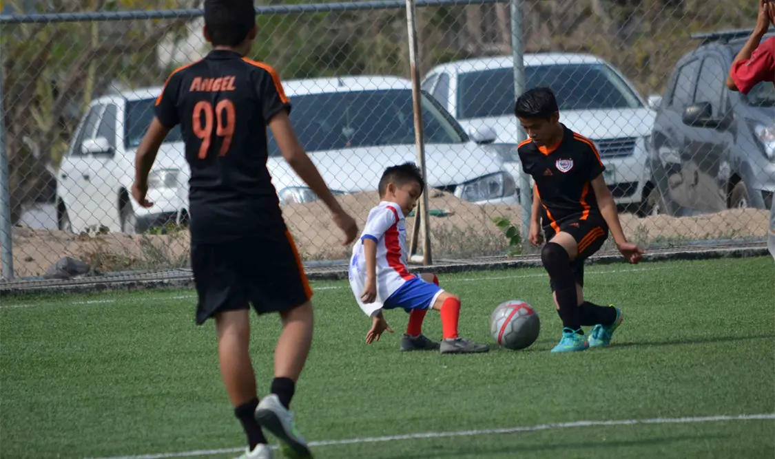 Entre los participantes estuvieron hombres, mujeres y niños. Es el tercer año consecutivo de este torneo. Antonio Zúñiga/CP